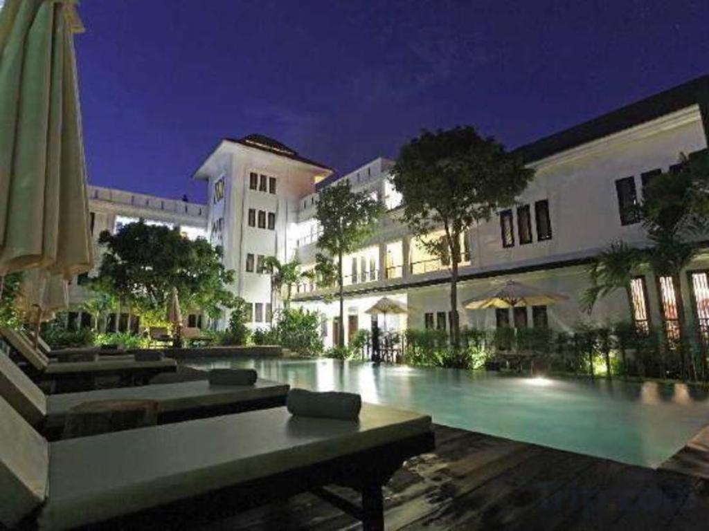 La Residence Blanc D' Angkor Siem Reap Exterior foto
